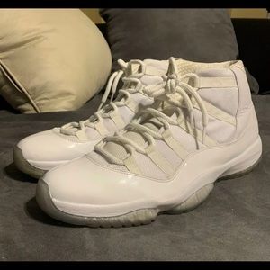 🔥🔥AIR JORDAN11 RETRO WHITE METALLICSlvr sz13 ANN